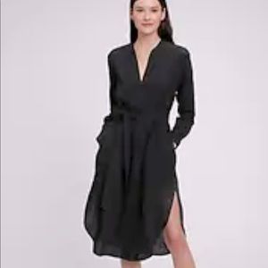 GAP BLACK Crinkle Gauze Tie-Waist Midi Dress